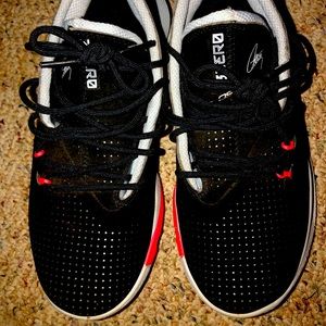 Seth Curry Under Armour Shoes size 5.5 youth